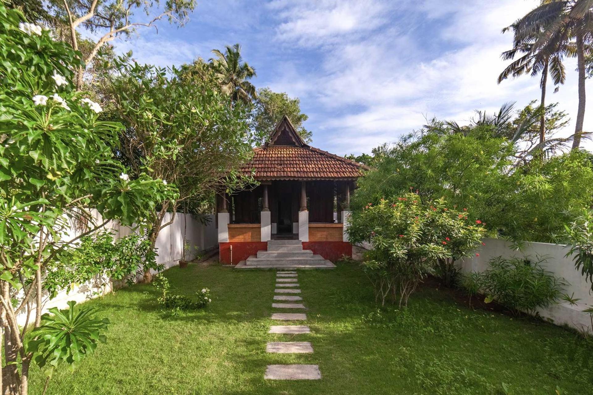 Deshadan'S Tarangi Beach Villas,Marari Mararikulam Extérieur photo
